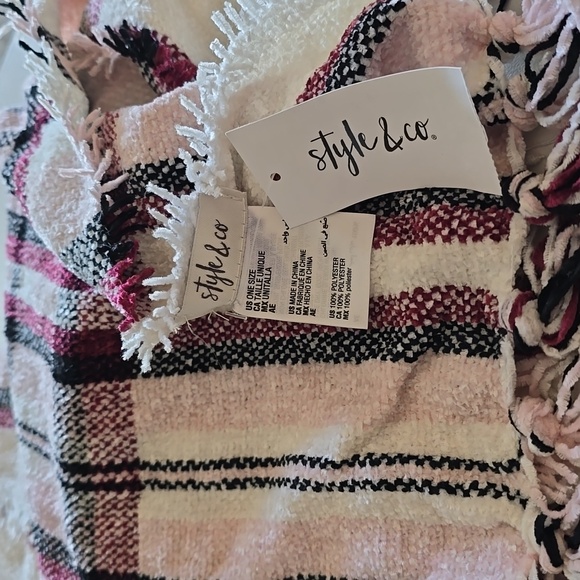 Fall/Winter Accessory Bundle NWT - Picture 6 of 10